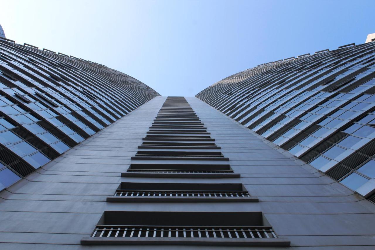 Versailles Stay Makati City Exterior photo